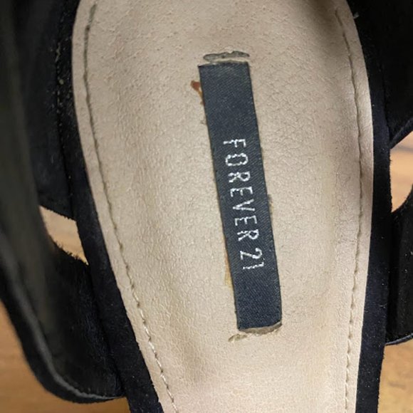 Forever 21 Black Platform Heels - Picture 6 of 8